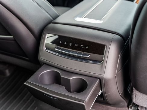 Used 2024 Cadillac Escalade Luxury w/ LPO, Floor Liner Package AWD/4WD image 14