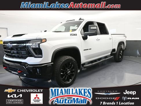 Used 2025 Chevrolet Silverado 2500 LT w/ Trail Boss Package image 1
