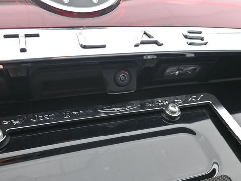 Used 2024 Volkswagen Atlas Cross Sport SE image 37