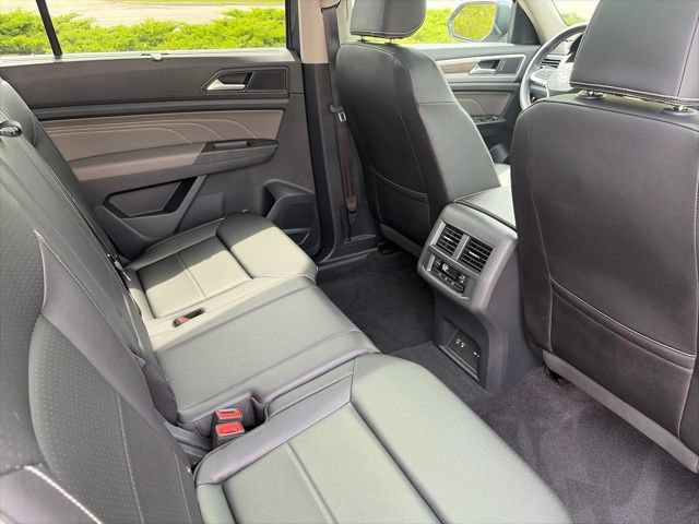 Used 2023 Volkswagen Atlas SEL AWD/4WD image 6