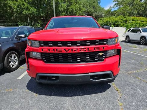 Used 2020 Chevrolet Silverado 1500 Custom w/ Custom Value Package RWD image 3