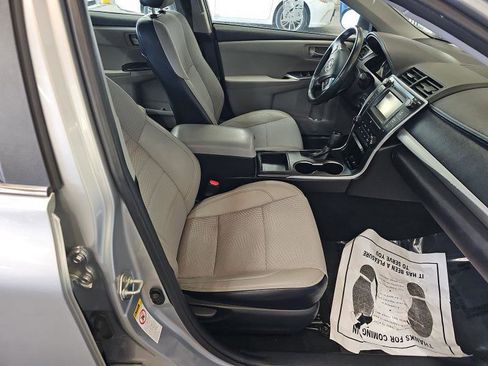 Used 2017 Toyota Camry SE w/ Protection Package (Q2) image 10