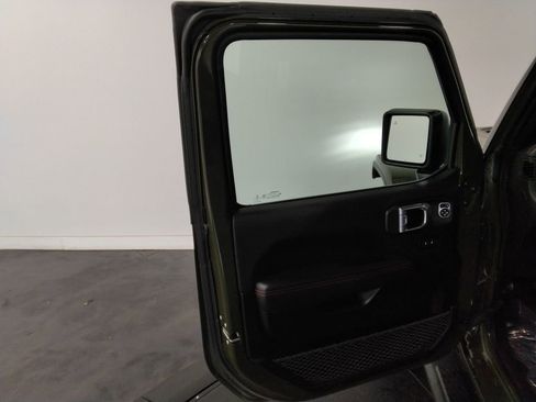 Used 2021 Jeep Wrangler Unlimited Rubicon w/ Dual Top Group image 34