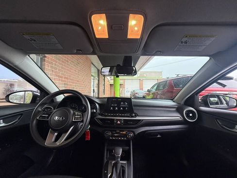 Used 2019 Kia Forte LXS FWD image 22