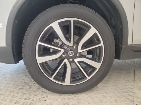 Used 2019 Nissan Rogue SL FWD image 10