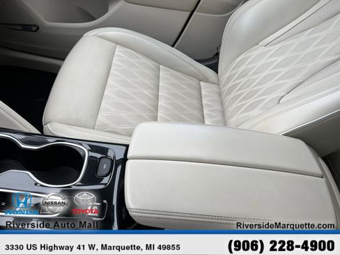 Used 2023 Buick Envision Avenir image 20