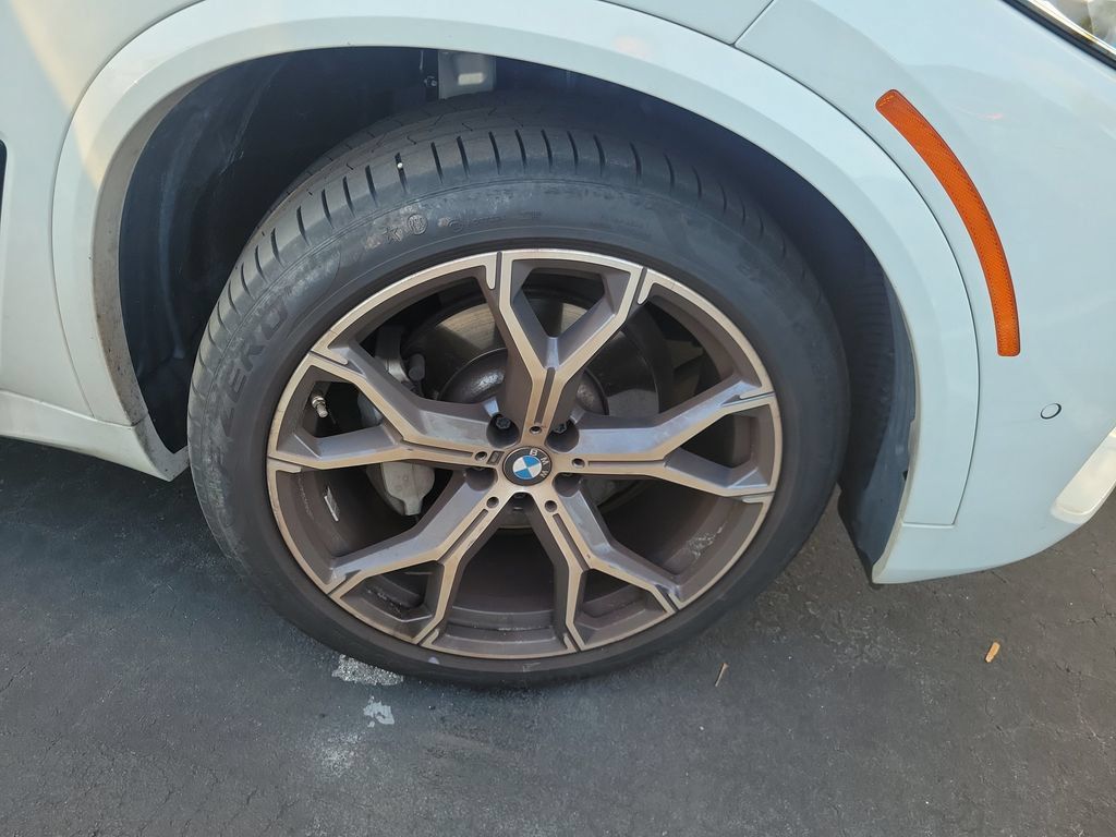 Used 2023 BMW X5 sDrive40i w/ M Sport Package RWD image 8