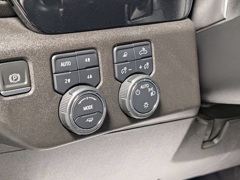 Certified 2023 Chevrolet Silverado 1500 LT AWD/4WD image 17