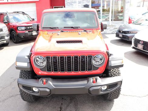 Used 2026 Jeep Wrangler Unlimited Rubicon AWD/4WD image 9