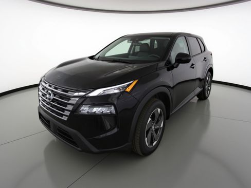 Used 2025 Nissan Rogue SV FWD image 3