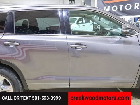 Used 2019 Toyota Highlander Limited FWD V6 1 Owner image 23