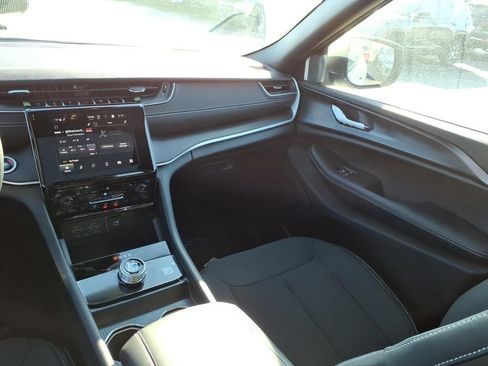 New 2026 Jeep Grand Cherokee Laredo X AWD/4WD image 14