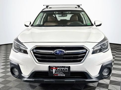 Used 2019 Subaru Outback 3.6R Touring AWD/4WD image 2