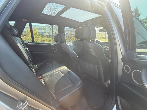 Used 2011 BMW X5 M image 20