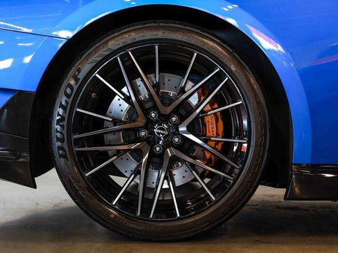Used 2024 Nissan GT-R w/ Floor Mat Package AWD/4WD image 14