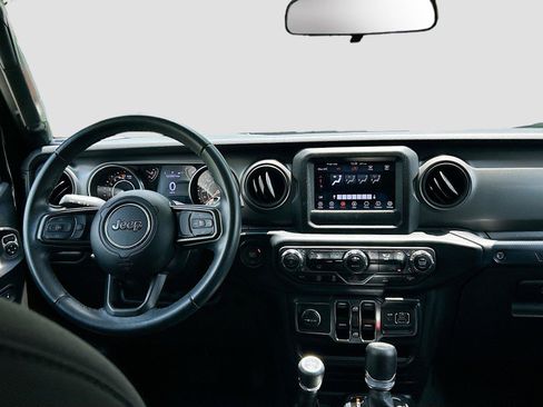 Used 2022 Jeep Wrangler Unlimited Sport AWD/4WD image 17