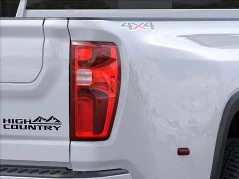 New 2026 Chevrolet Silverado 3500 High Country AWD/4WD image 11
