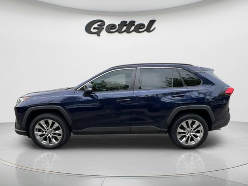 Used 2021 Toyota RAV4 XLE Premium FWD image 8