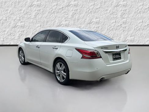 Used 2015 Nissan Altima 3.5 SL FWD image 5