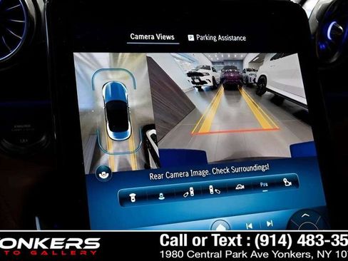 Used 2022 Mercedes-Benz SL 55 AMG 4MATIC w/ Driver Assistance Package image 46