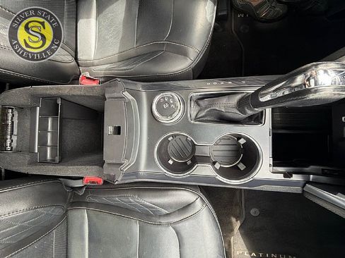 Used 2018 Ford Explorer Platinum AWD/4WD image 25