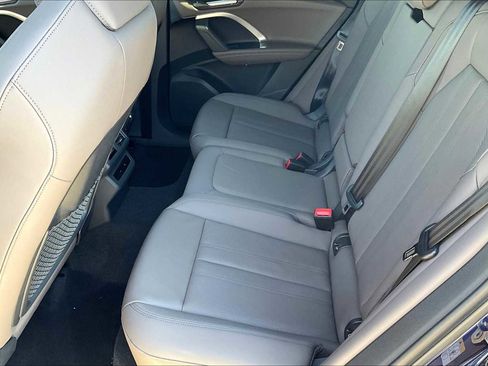 New 2025 Audi Q5 Premium Plus image 17