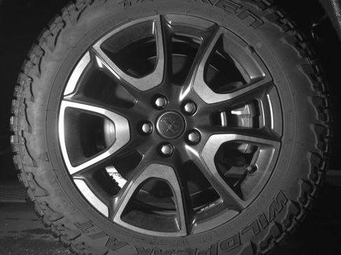 Used 2025 Jeep Compass Trailhawk AWD/4WD image 13