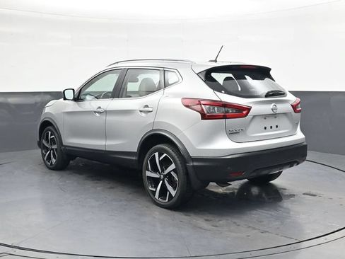 Used 2022 Nissan Rogue Sport SL w/ Premium Package FWD image 6