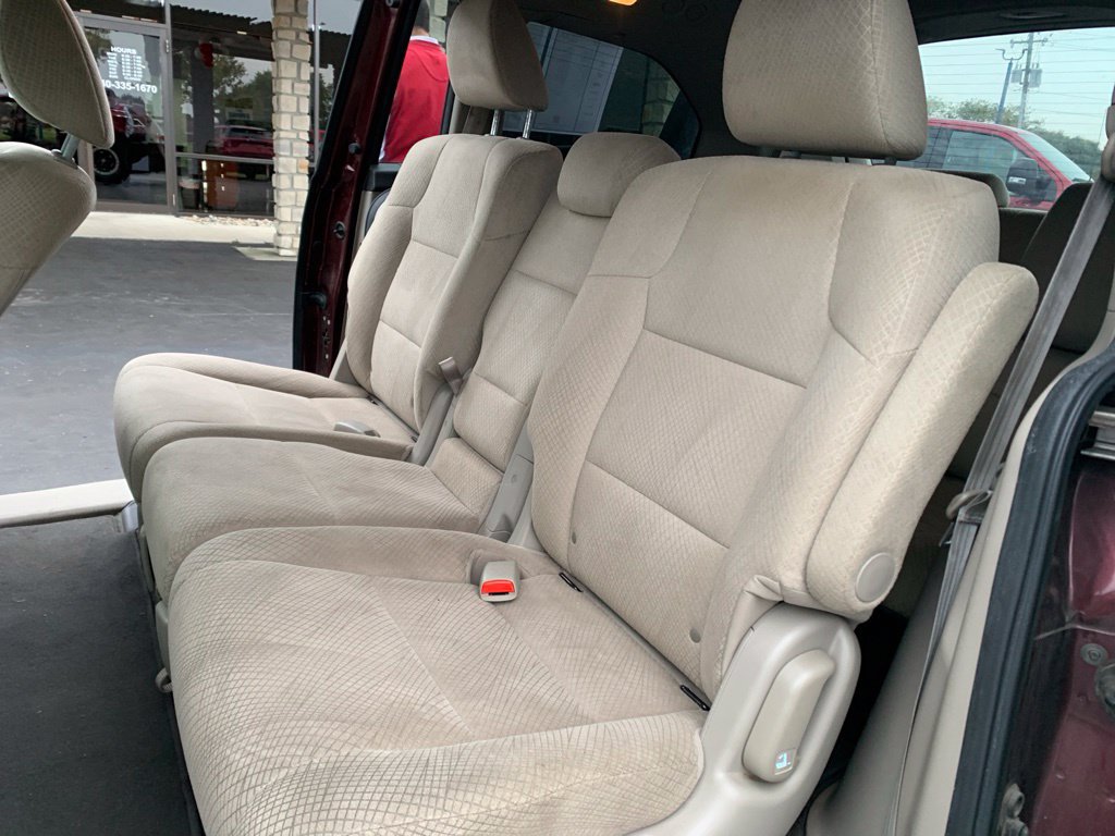 Used 2016 Honda Odyssey SE image 30