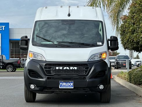 New 2025 RAM ProMaster 2500 w/ Convenience Group image 9
