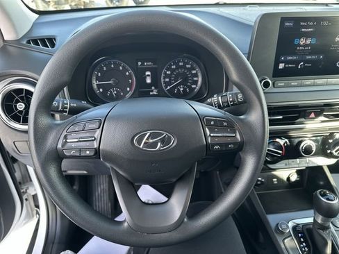 Used 2023 Hyundai Kona SEL image 14