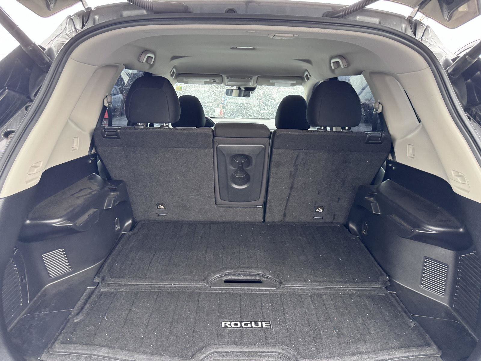 Used 2020 Nissan Rogue SV AWD/4WD image 7