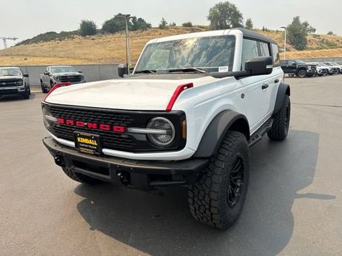 Used 2024 Ford Bronco Wildtrak AWD/4WD image 3
