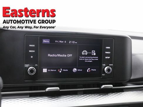 Used 2024 Kia Carnival LX FWD image 19
