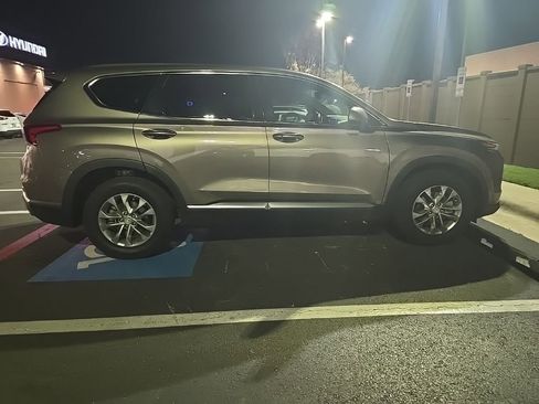 Used 2019 Hyundai Santa Fe SEL image 7