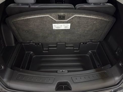 Used 2021 Buick Enclave Essence w/ Sun And Navigation Package AWD/4WD image 13