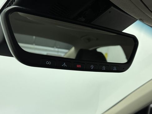 Used 2022 Genesis G70 2.0T image 24