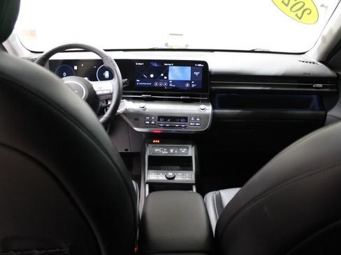 Used 2024 Hyundai Kona Limited FWD image 30
