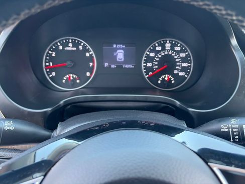 Used 2021 Kia Seltos S FWD image 17