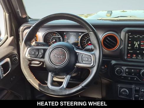 Used 2023 Jeep Gladiator Mojave w/ Cold Weather Group AWD/4WD image 12