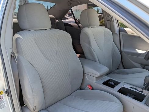 Used 2007 Toyota Camry LE FWD image 17