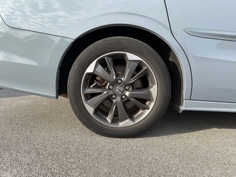 Used 2023 Honda Odyssey Elite image 9