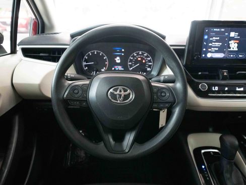 Used 2025 Toyota Corolla LE FWD image 21