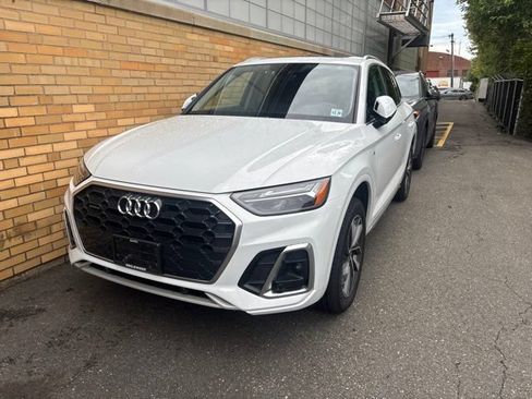 Certified 2024 Audi Q5 2.0T Premium AWD/4WD image 1