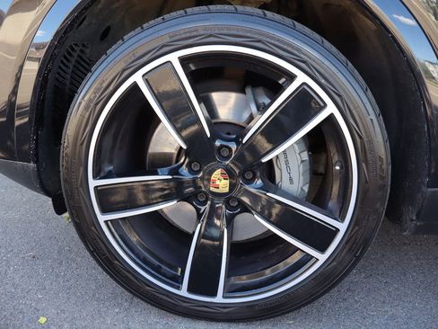 Used 2019 Porsche Cayenne S AWD/4WD image 43