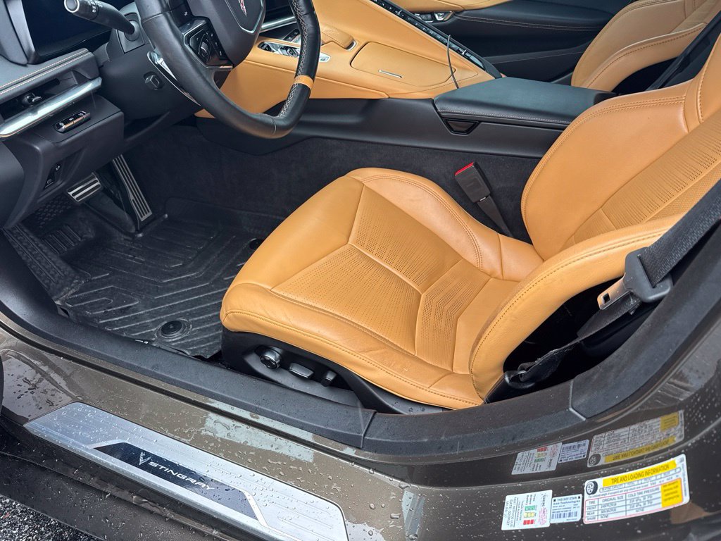 Used 2020 Chevrolet Corvette Stingray Preferred Cpe w/ 2LT Preferred Equipment Group RWD image 10