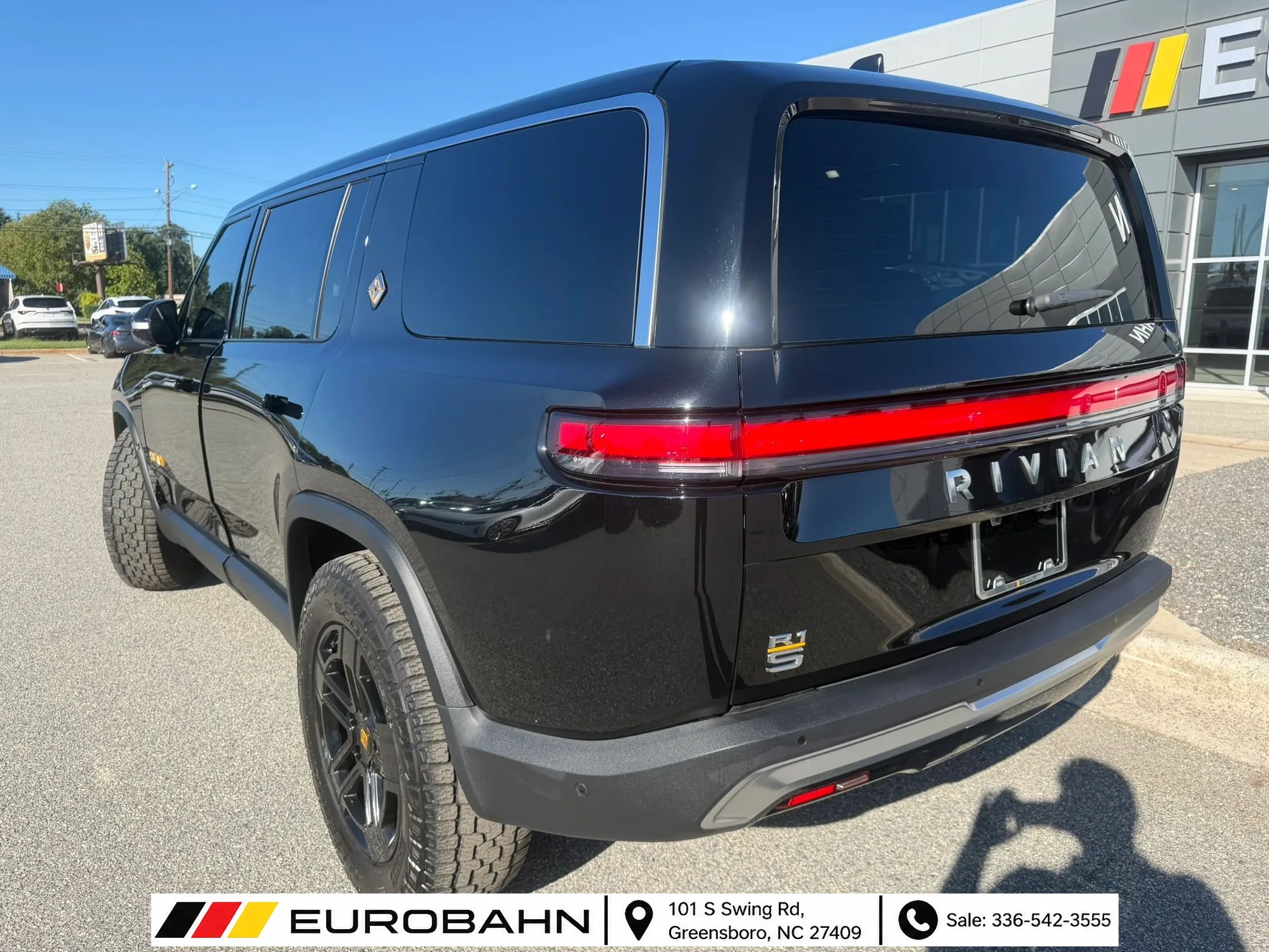 Used 2024 Rivian R1S Adventure Quad AWD/4WD image 3