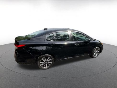 Used 2025 Nissan Versa SV FWD image 14