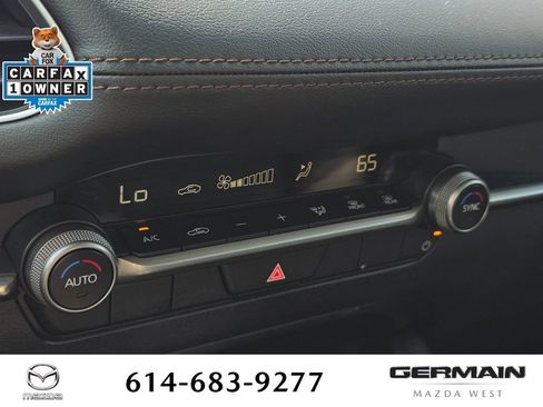 Used 2025 MAZDA MAZDA3 s FWD image 32