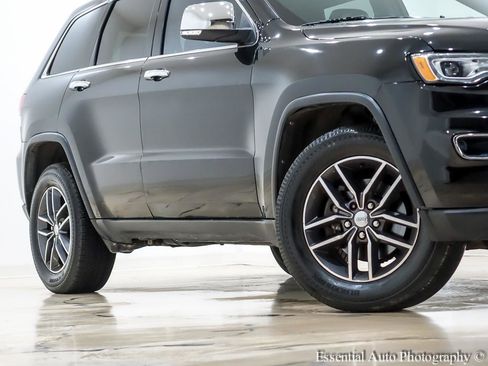 Used 2018 Jeep Grand Cherokee Limited w/ Luxury Group II image 4